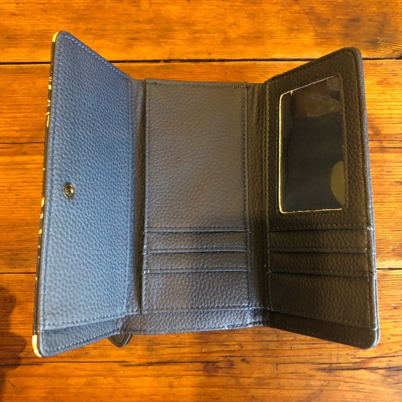 Dark blue flower Roxy wallet - Picture 4 of 6